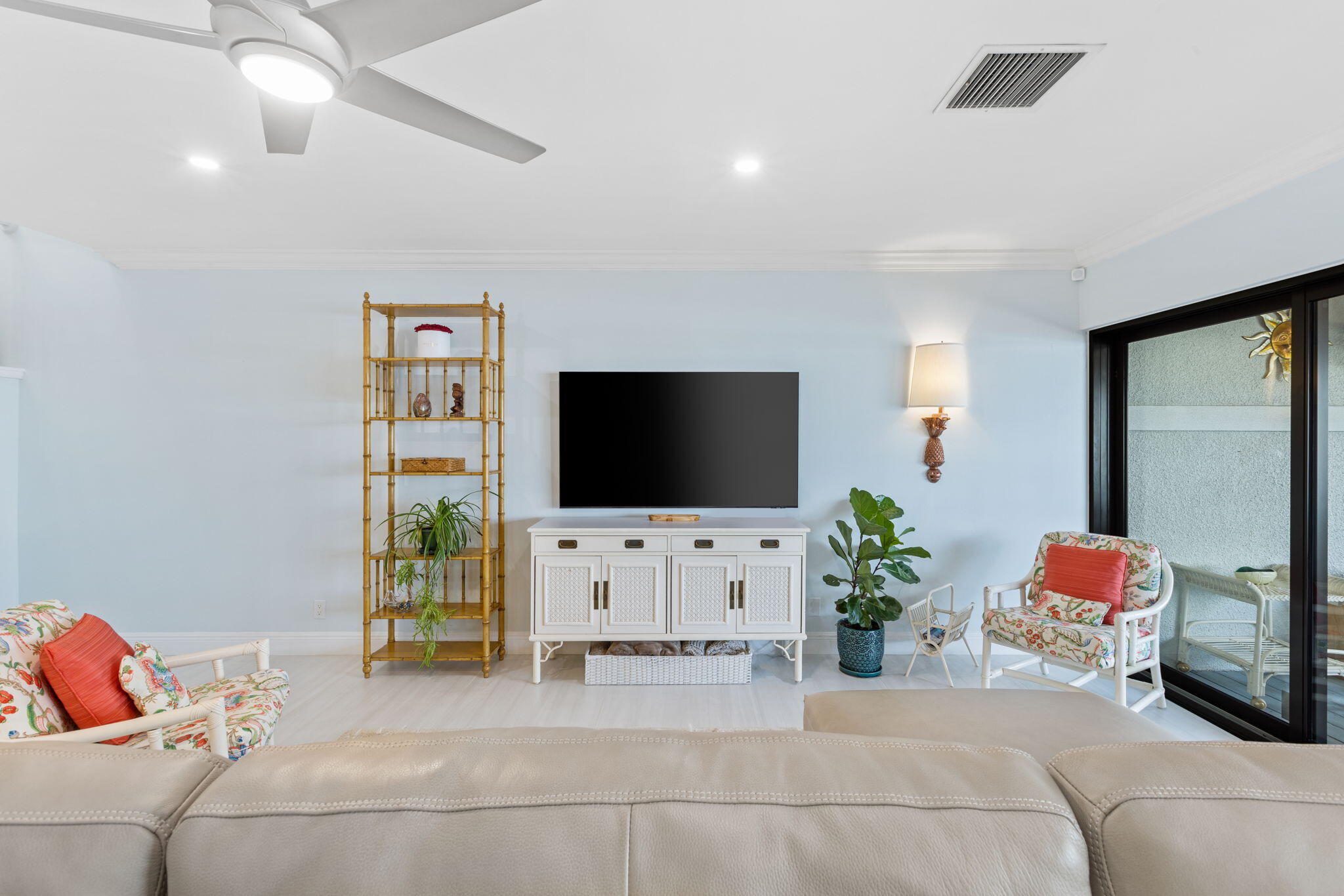 5556 N Ocean Boulevard 6a