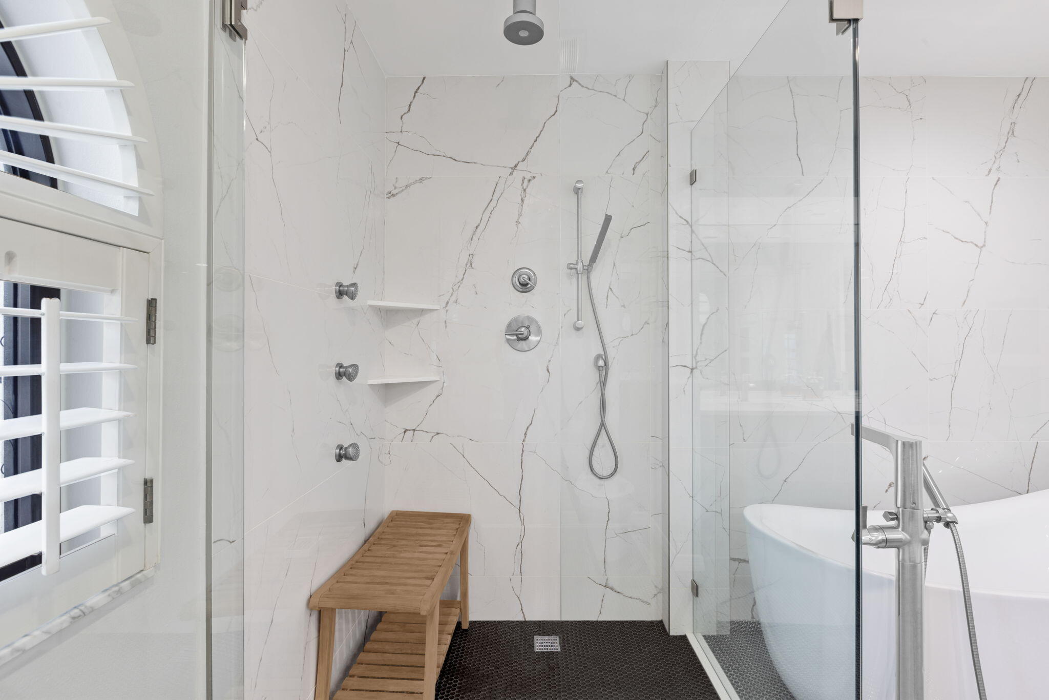 5556 N Ocean Boulevard 6a