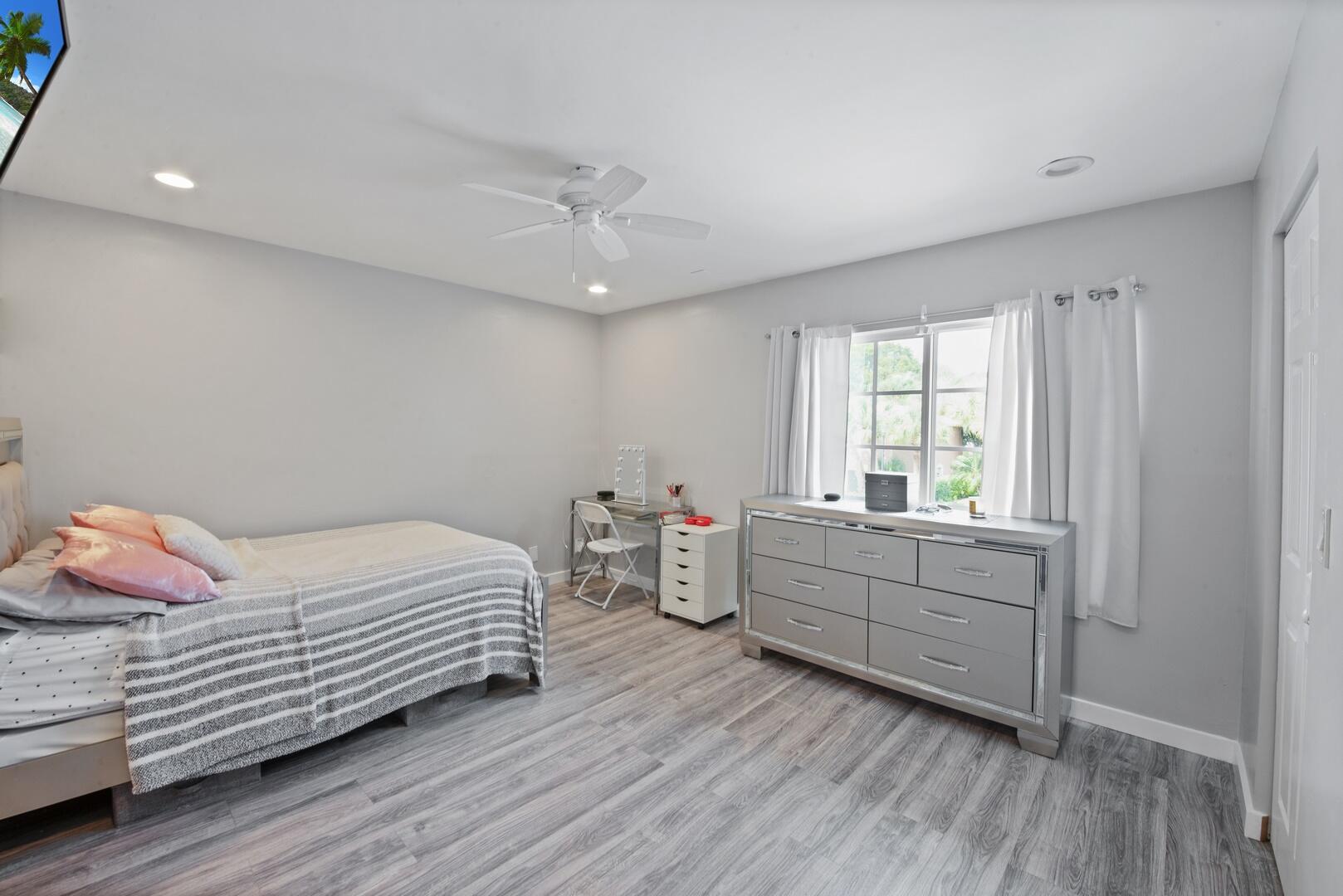 5274 Pine Meadows Road, Lake Worth