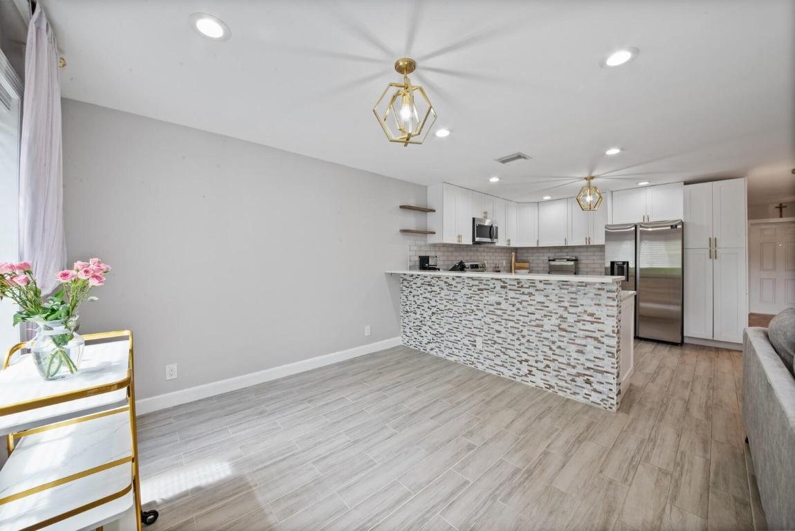 5274 Pine Meadows Road, Lake Worth