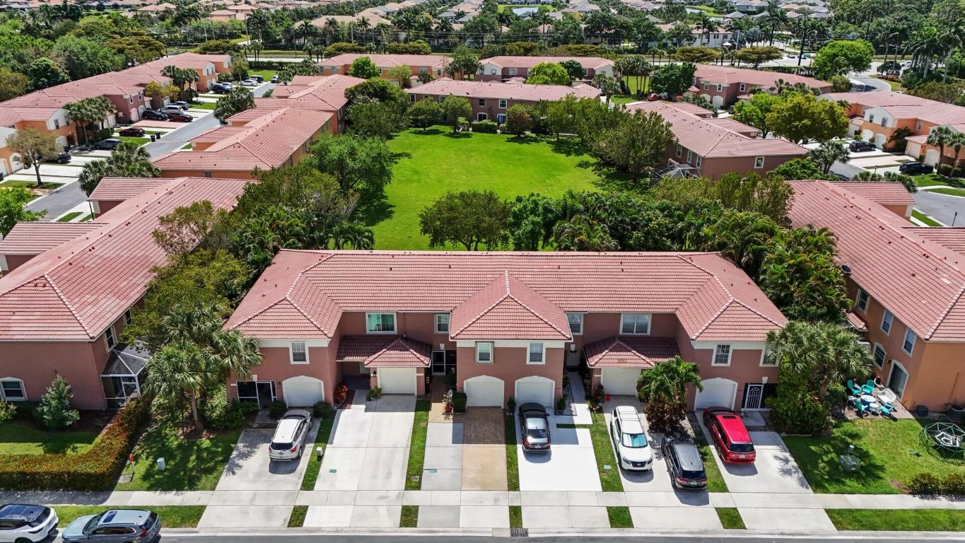 5274 Pine Meadows Road, Lake Worth