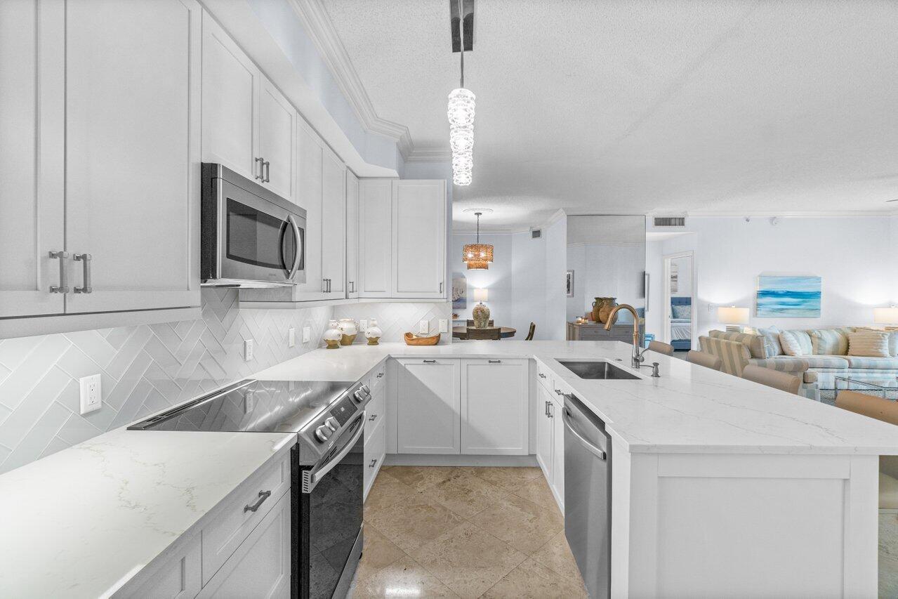 3606 S Ocean Boulevard 104, Highland Beach Unit: 104