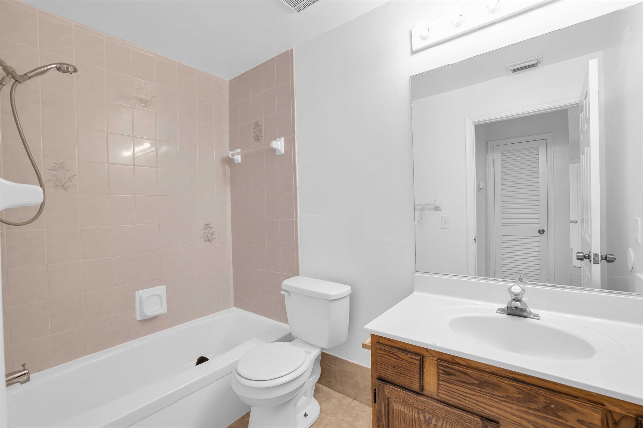 1436 SW 25th Avenue D