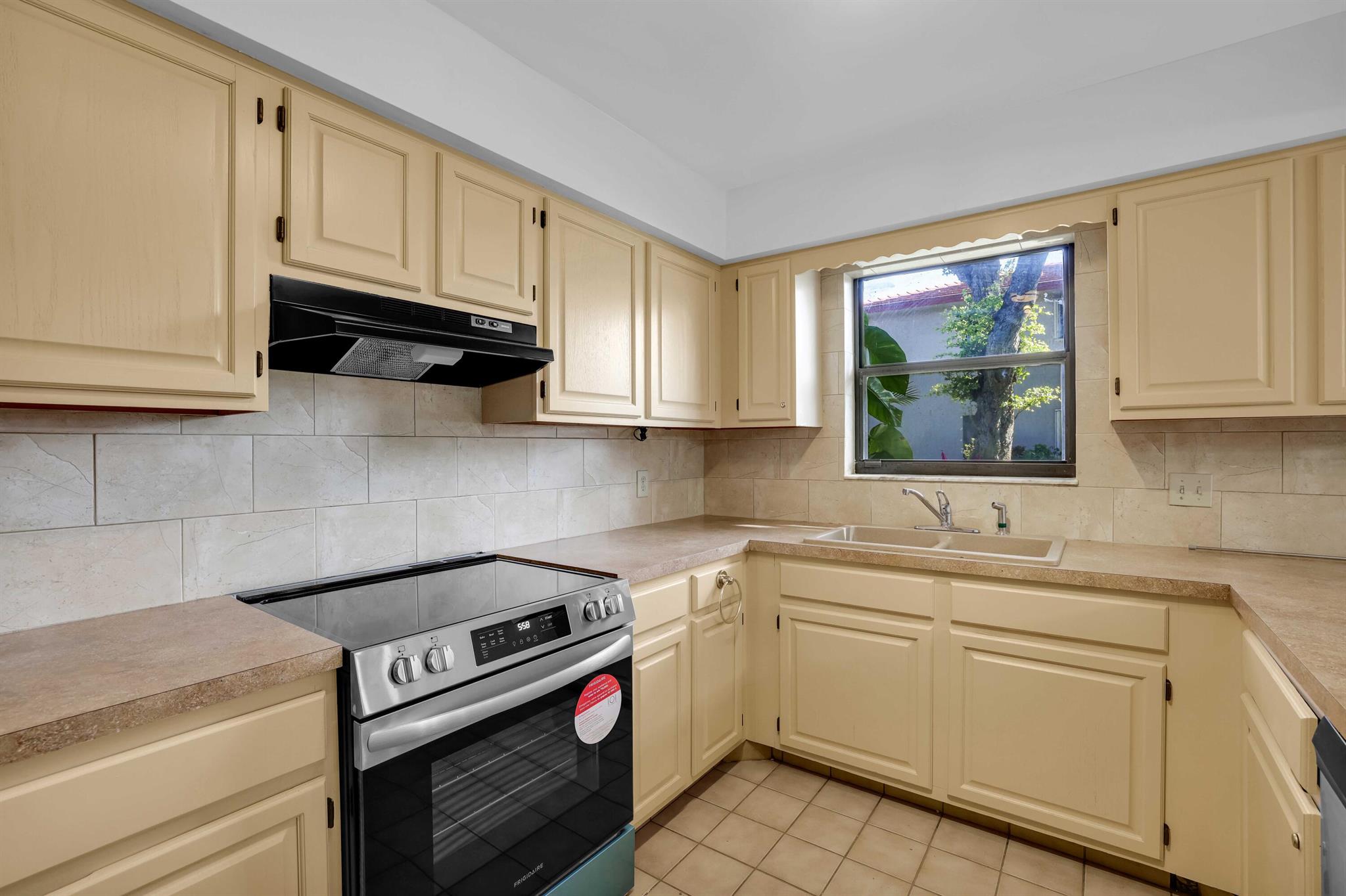 1436 SW 25th Avenue D