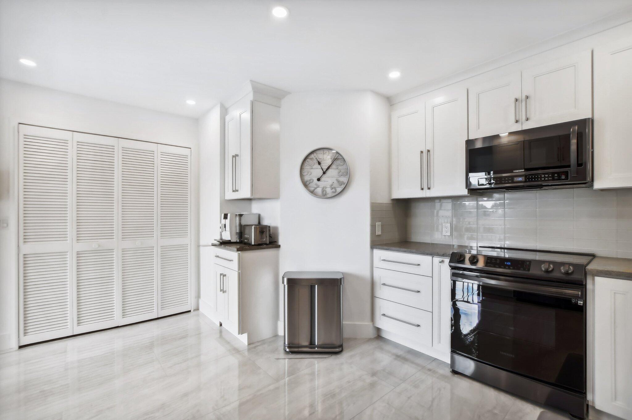 7860 Seville Place 2204, Boca Raton Unit: 2204