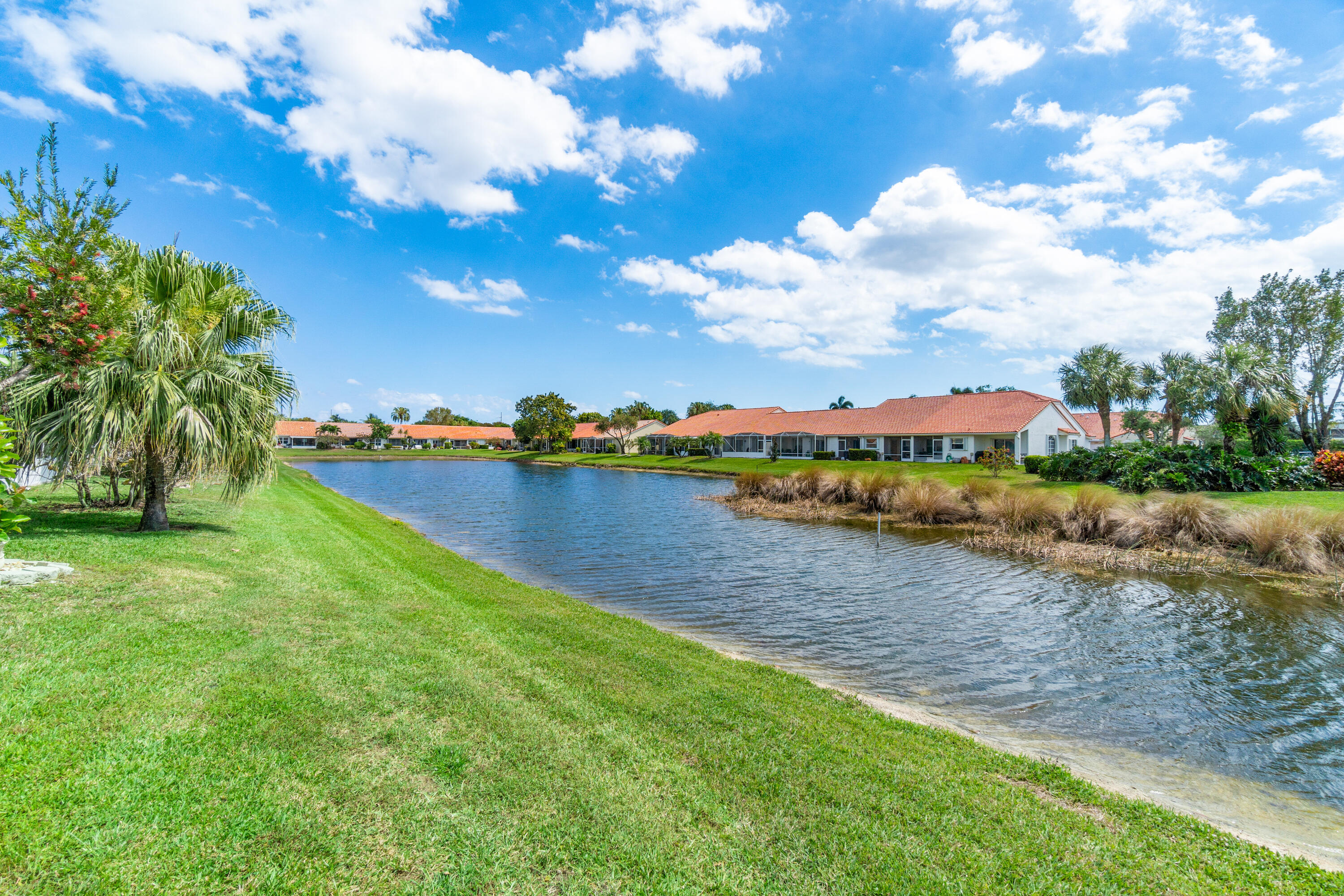 6192 Floral Lakes Drive