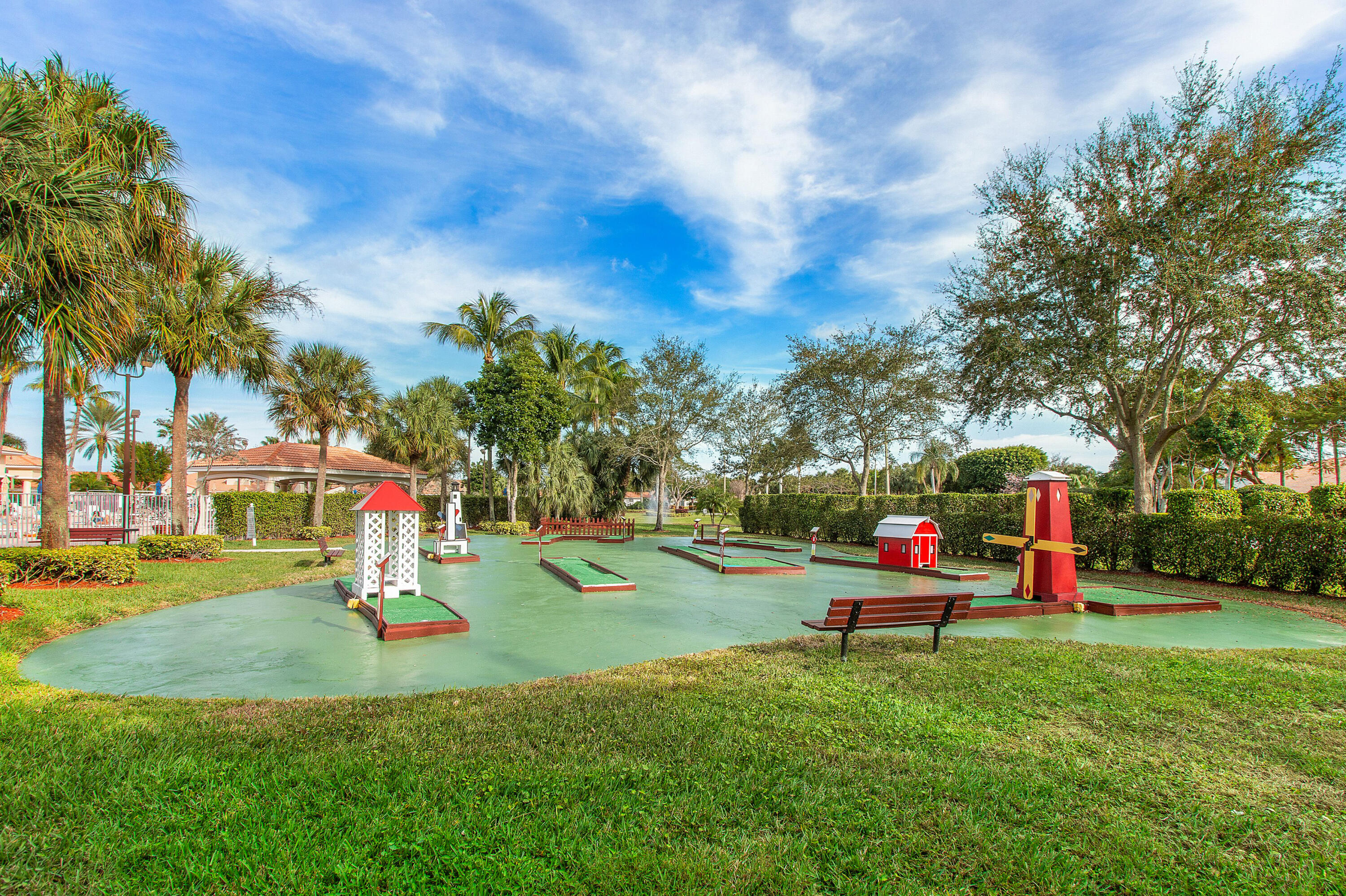 6192 Floral Lakes Drive