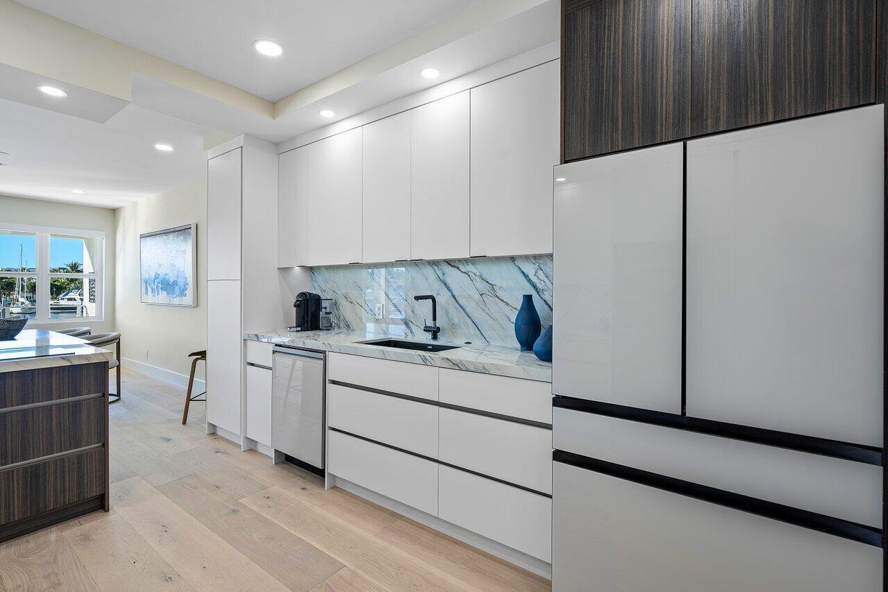 100 Macfarlane Drive 2a