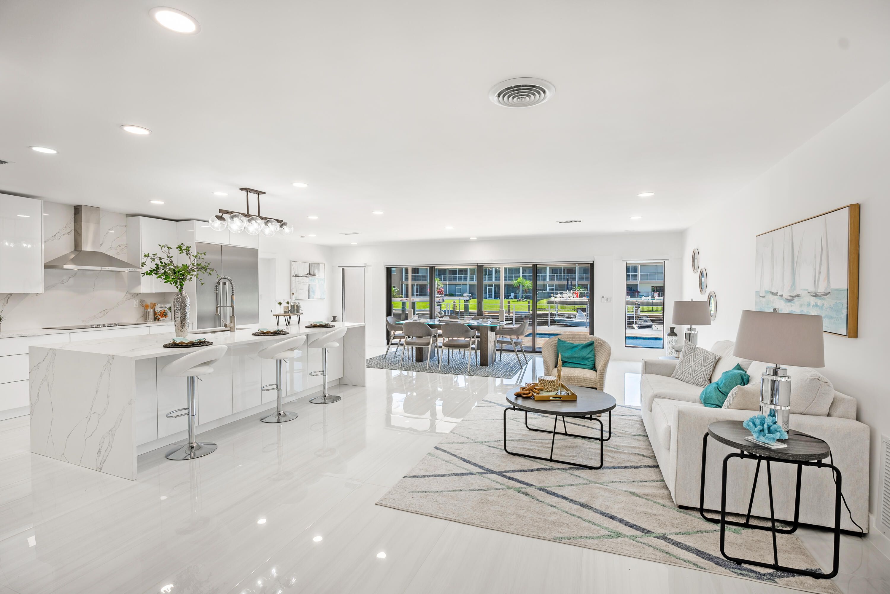 680 NE Harbour Drive