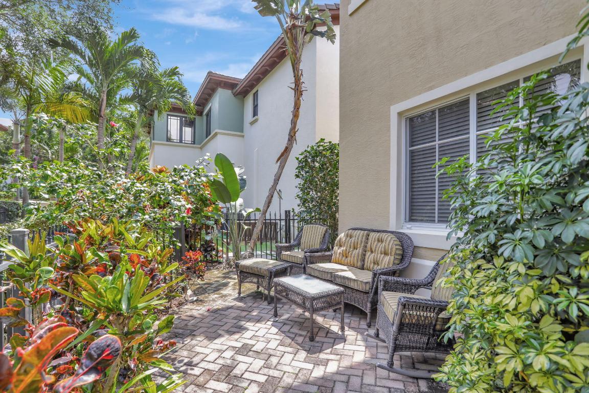 580 NW Browning Way, Boca Raton