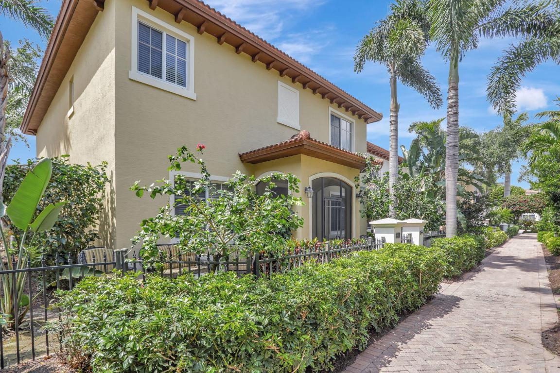 580 NW Browning Way, Boca Raton