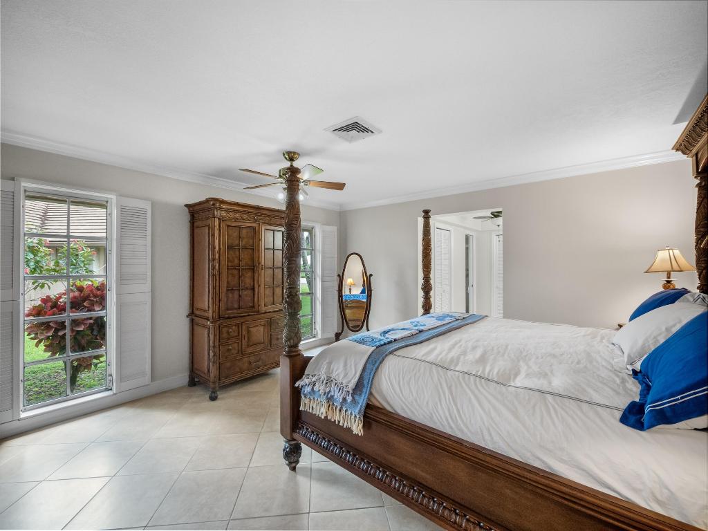 133 Clubhouse Boulevard, Atlantis