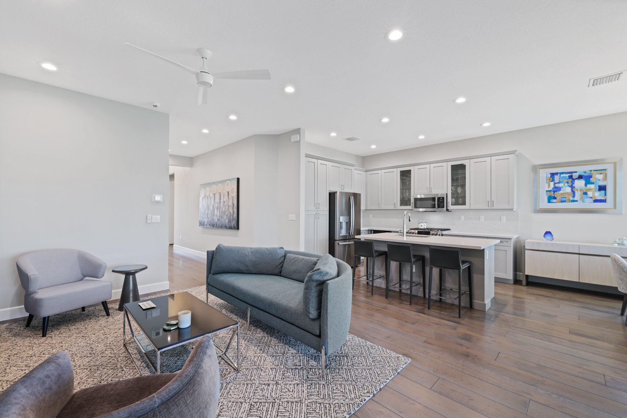12633 Vincenza Way