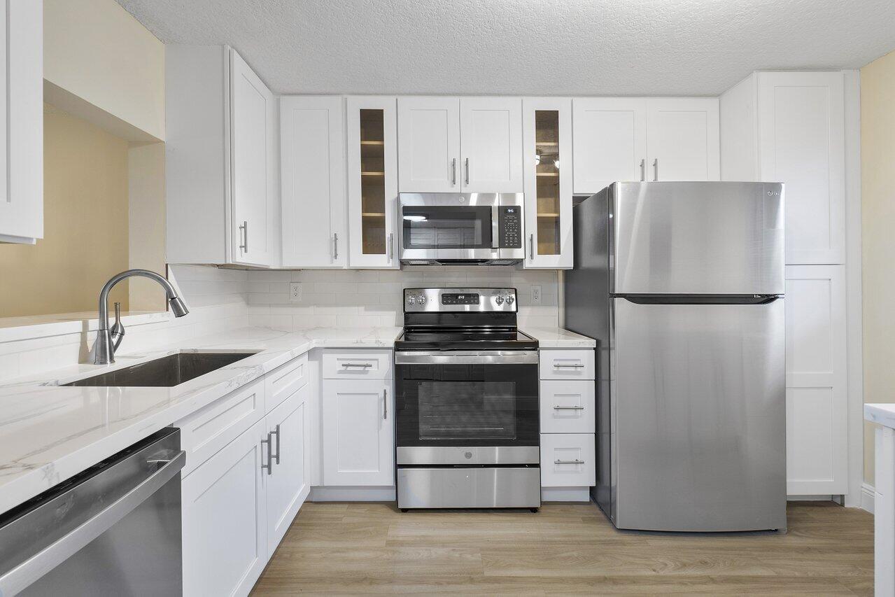 2900 SW 22nd Avenue 5150