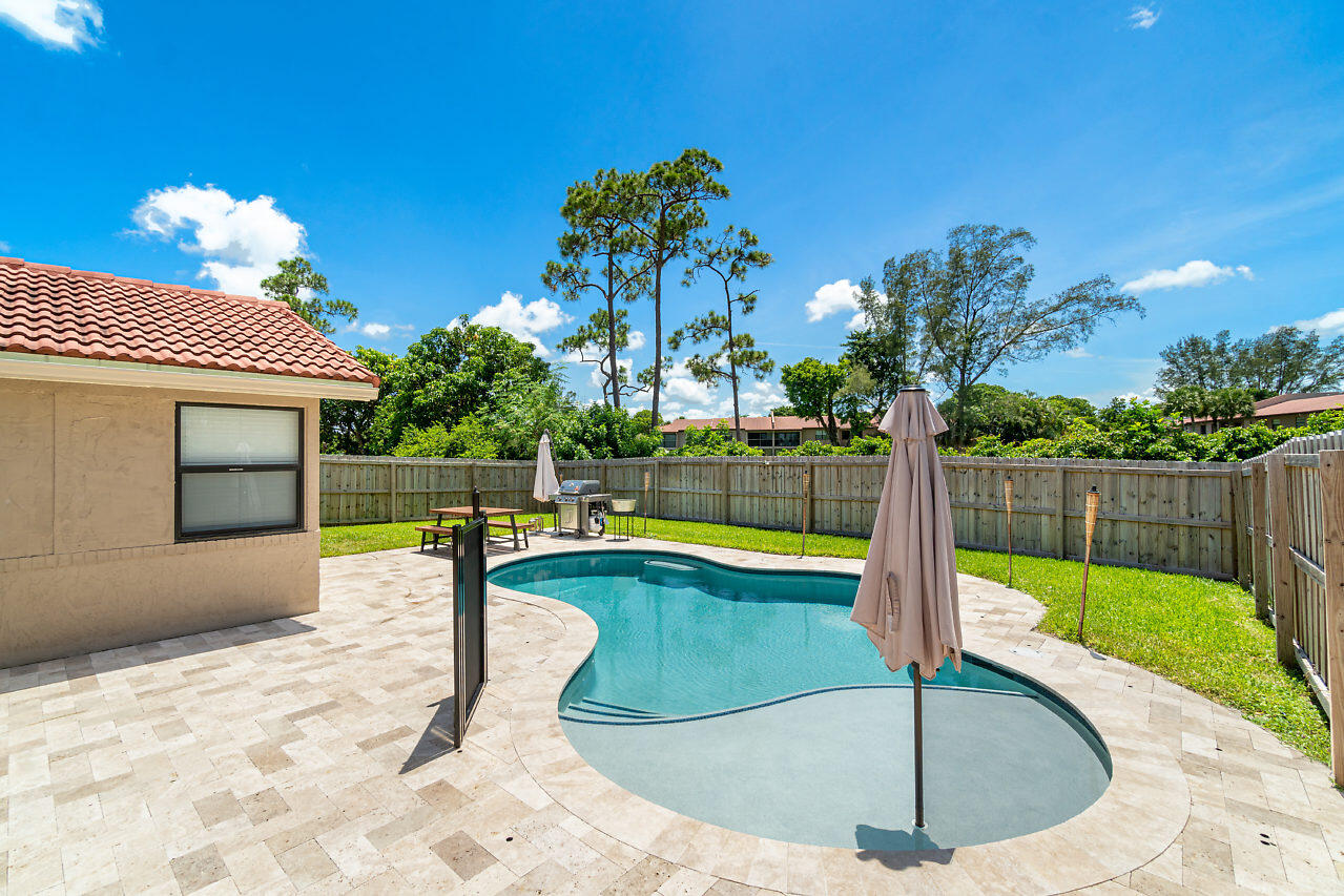 21110 White Oak Avenue, Boca Raton