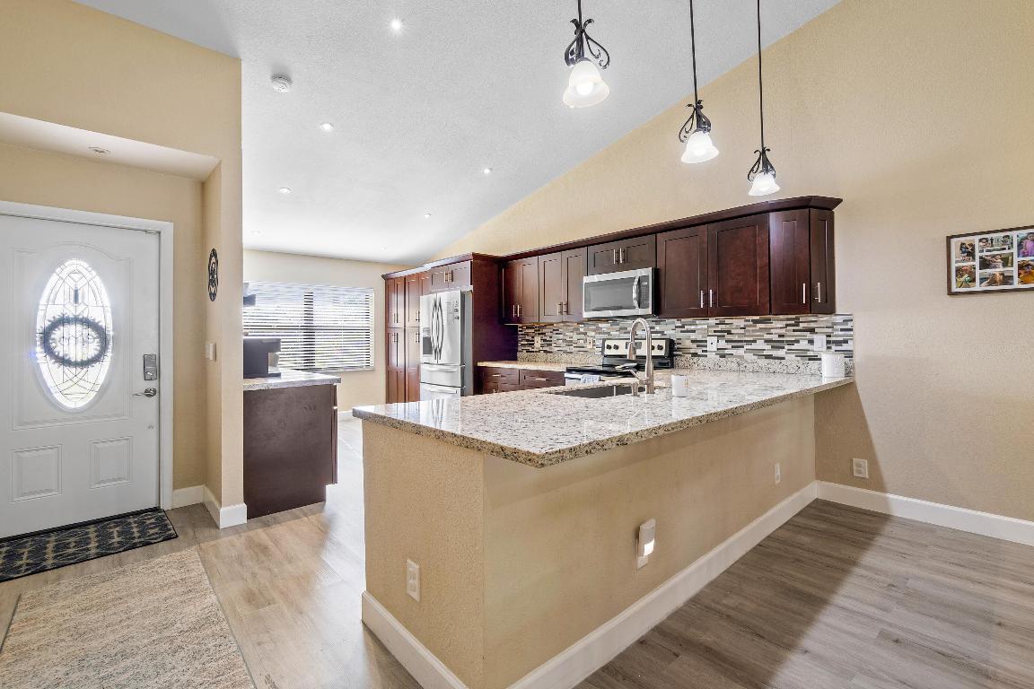 21110 White Oak Avenue, Boca Raton