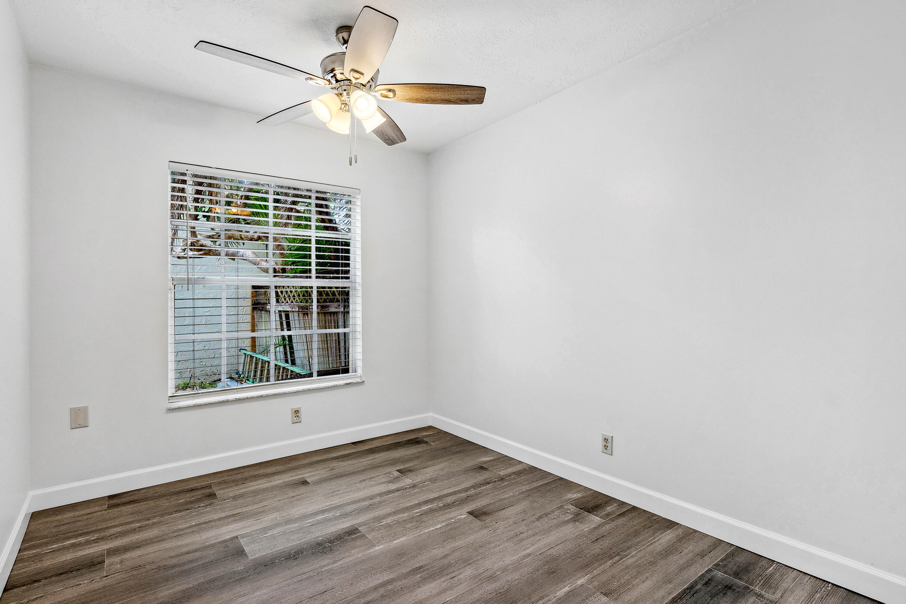 165 Lakeside Drive, Jupiter