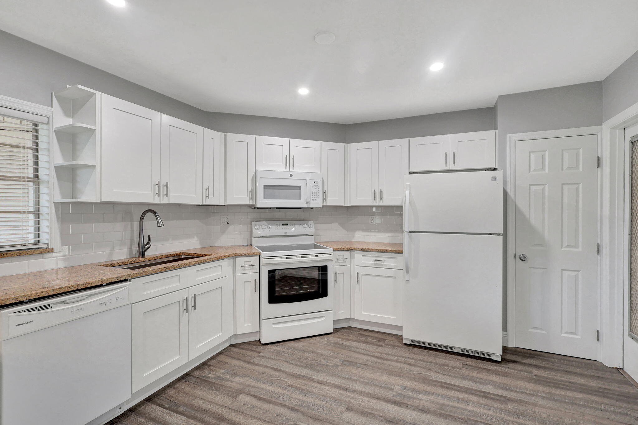 4 Greenway N 109