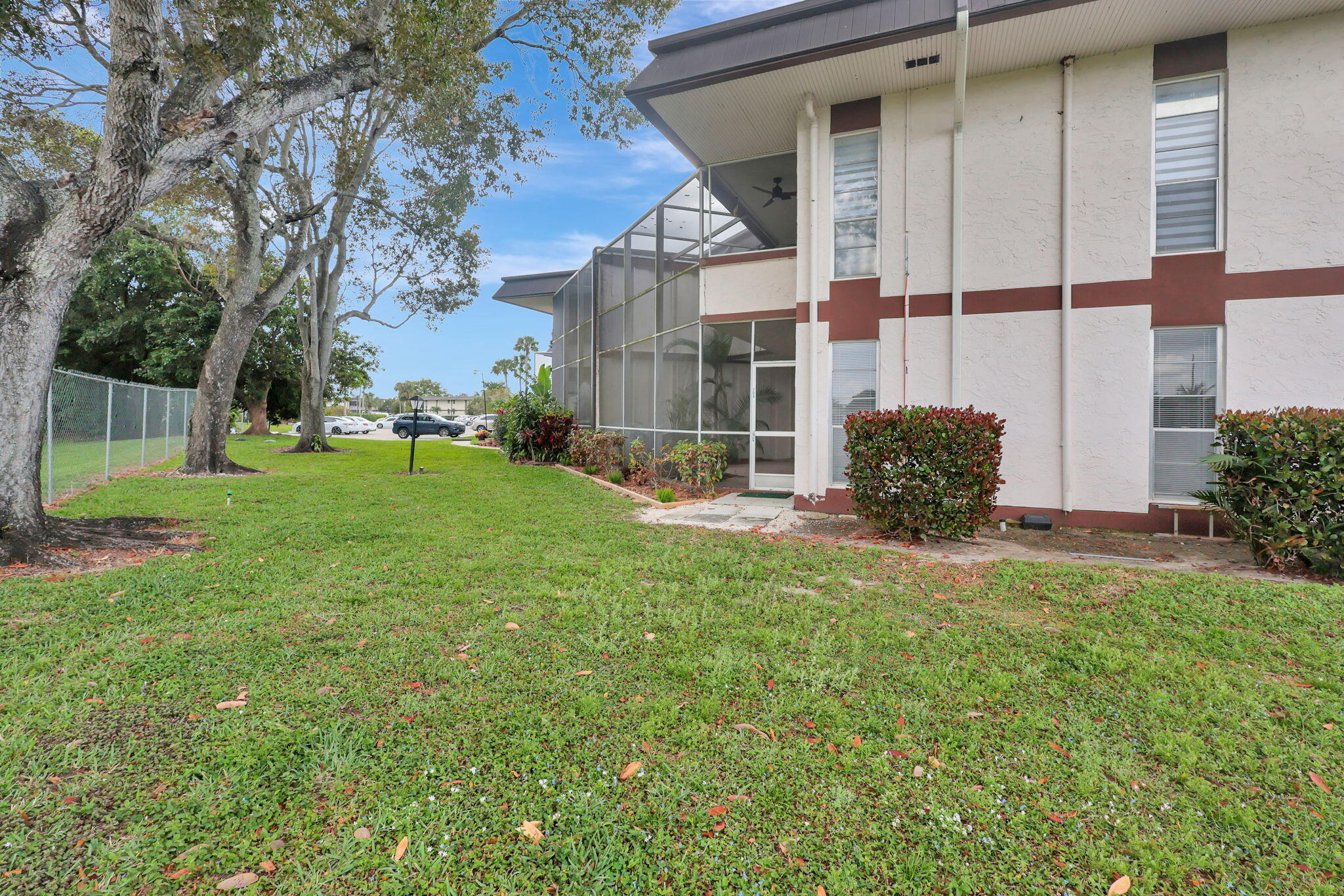 4 Greenway N 109