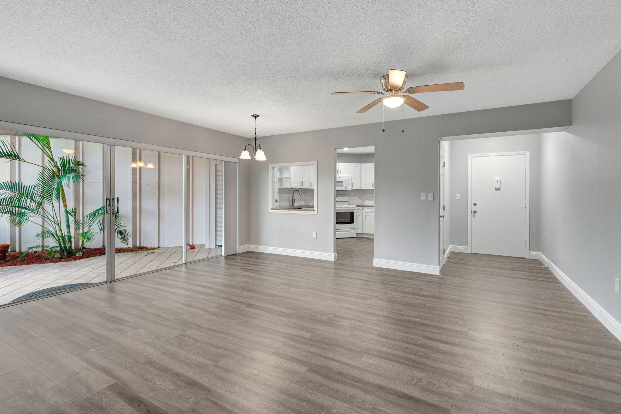 4 Greenway N 109