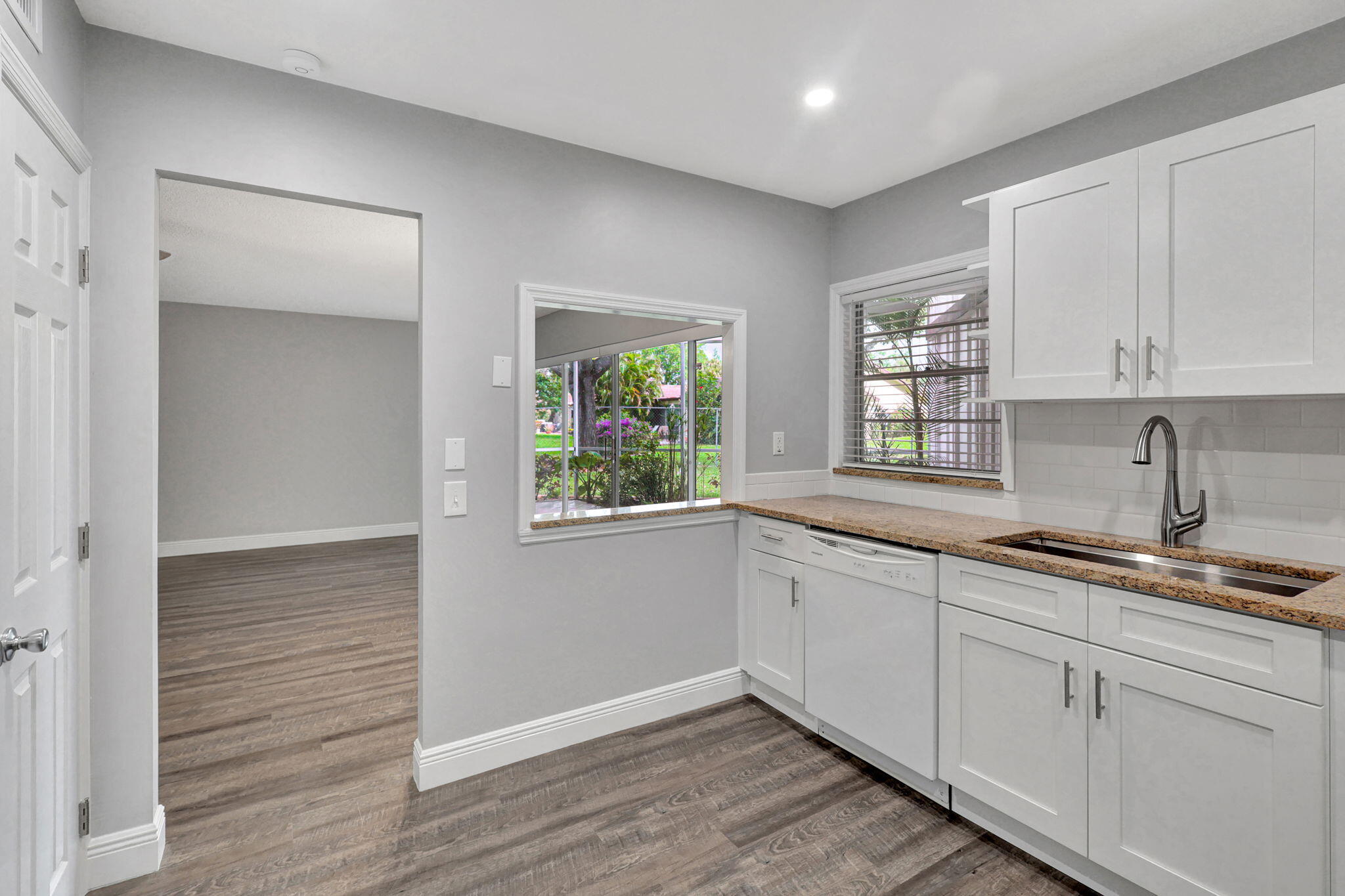 4 Greenway N 109
