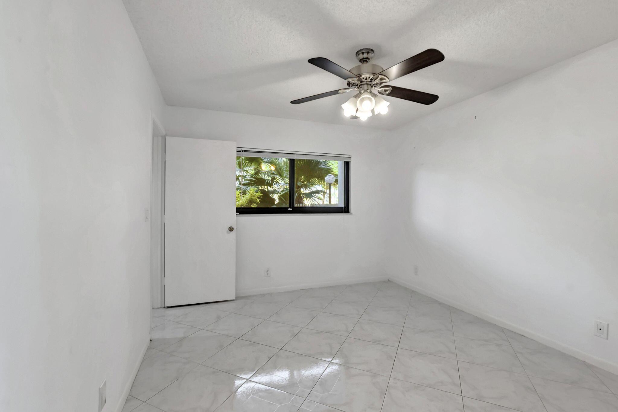 7290 Kinghurst Drive 102