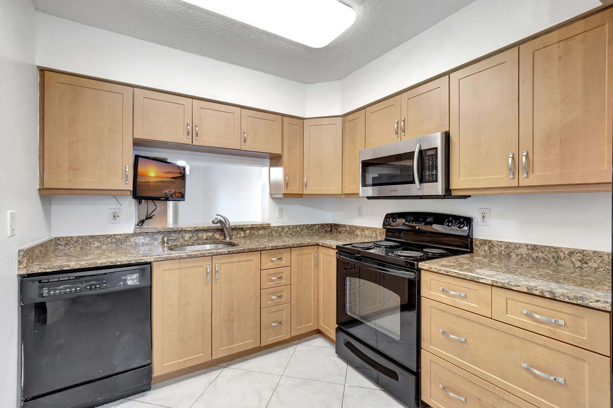 7290 Kinghurst Drive 102