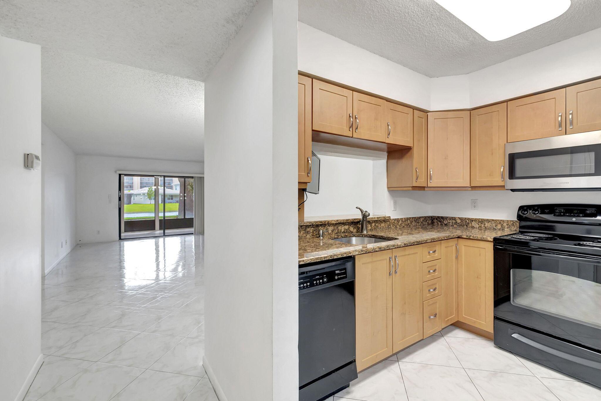 7290 Kinghurst Drive 102