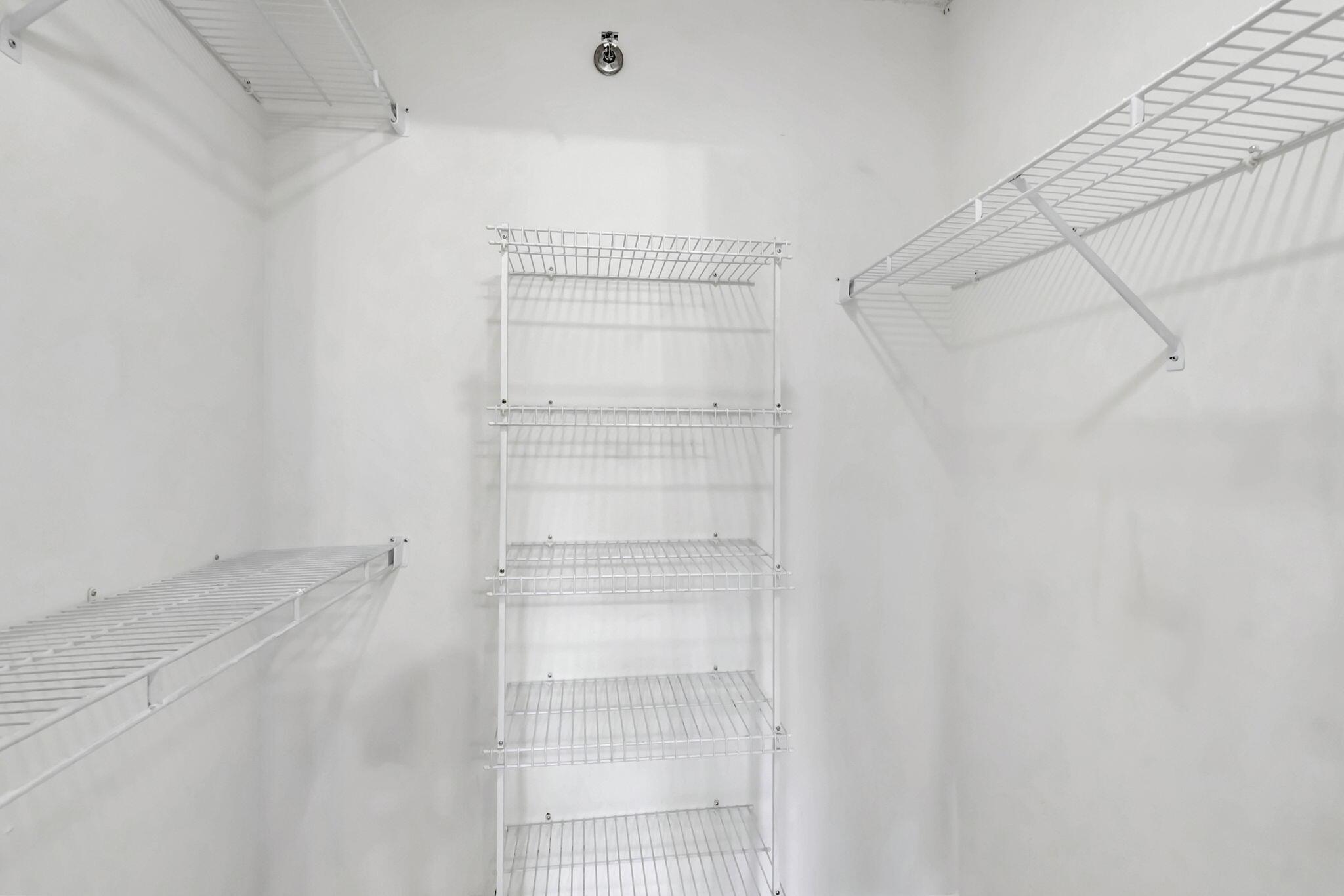 7290 Kinghurst Drive 102