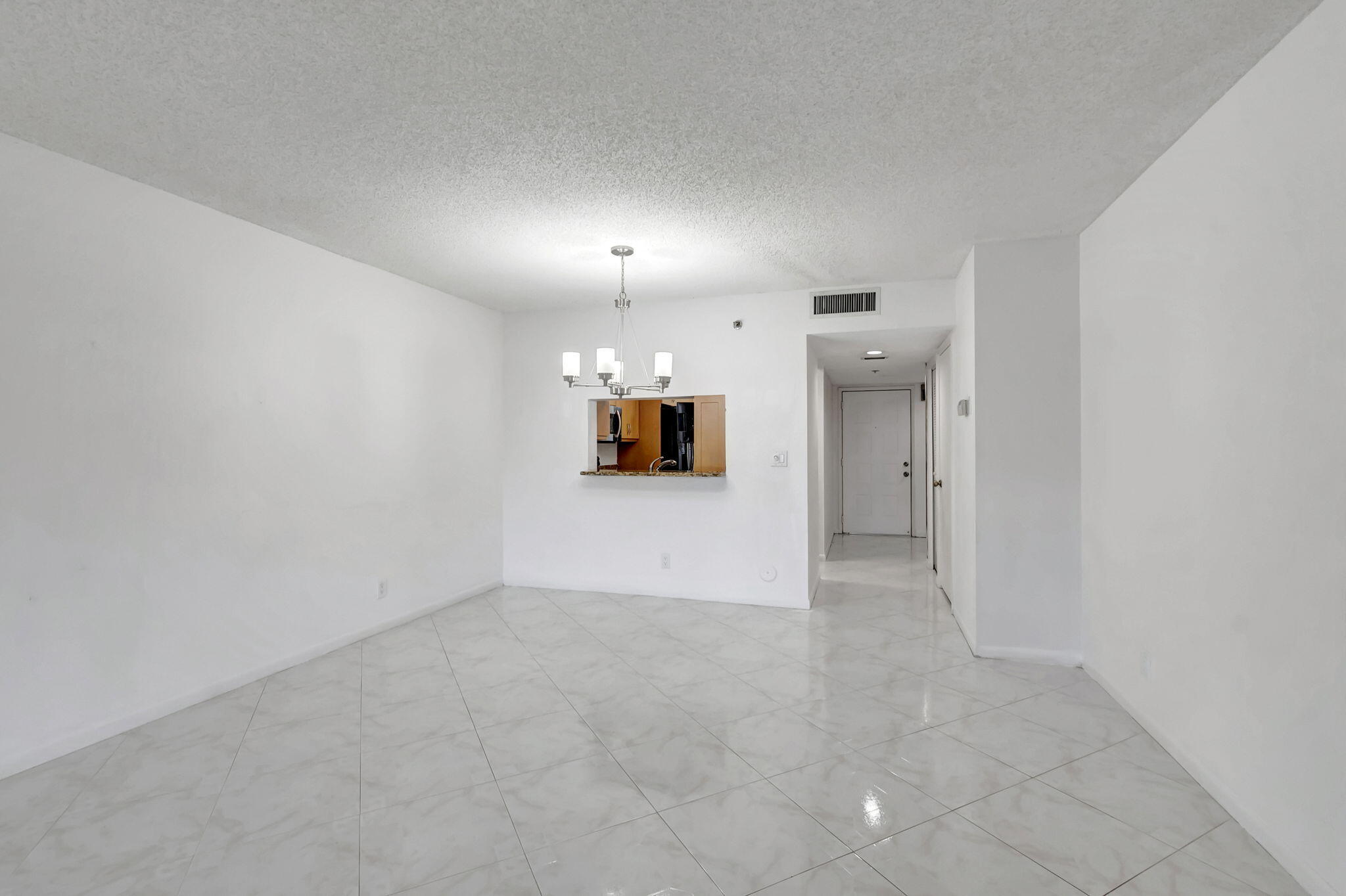 7290 Kinghurst Drive 102