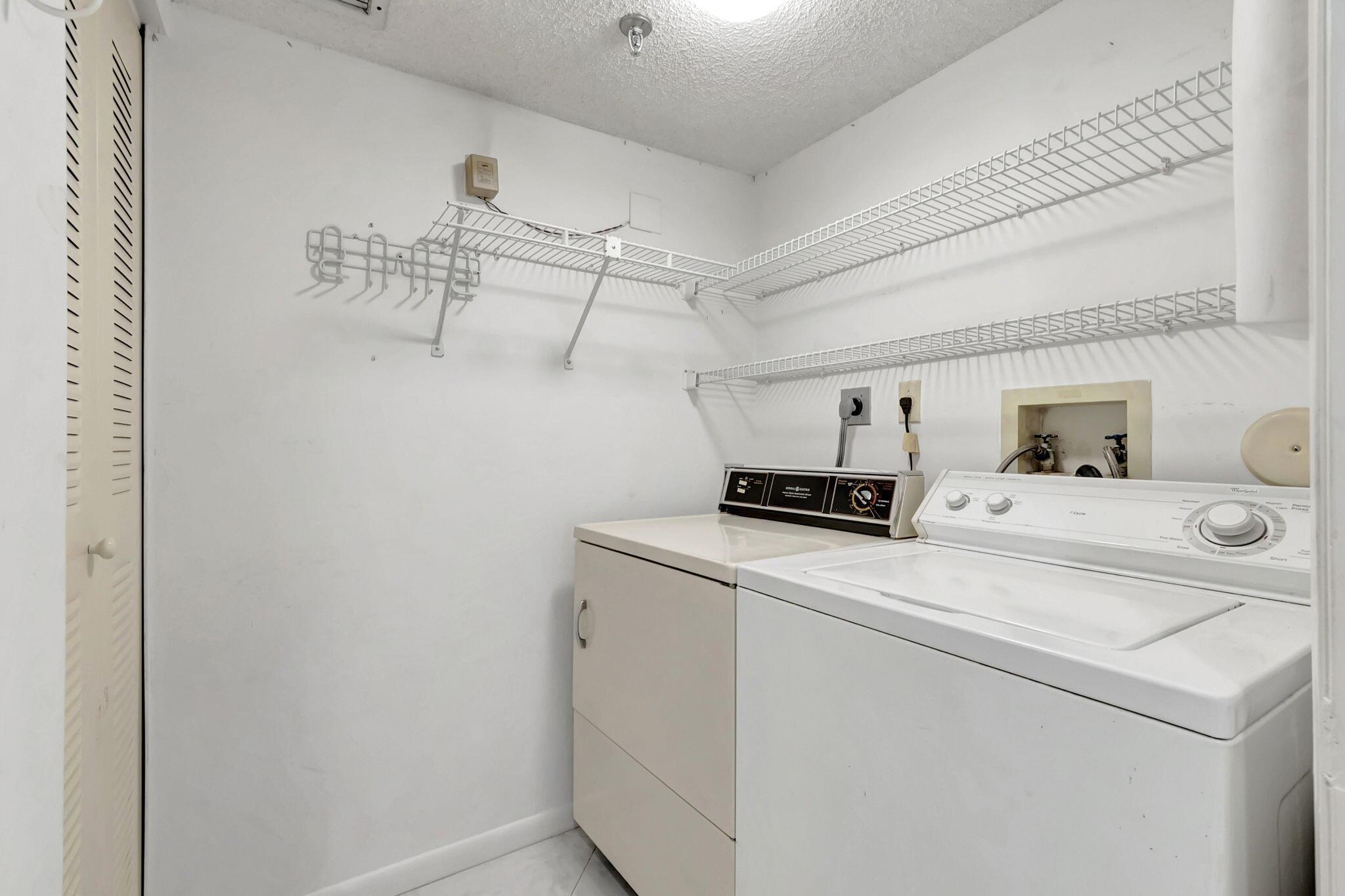 7290 Kinghurst Drive 102