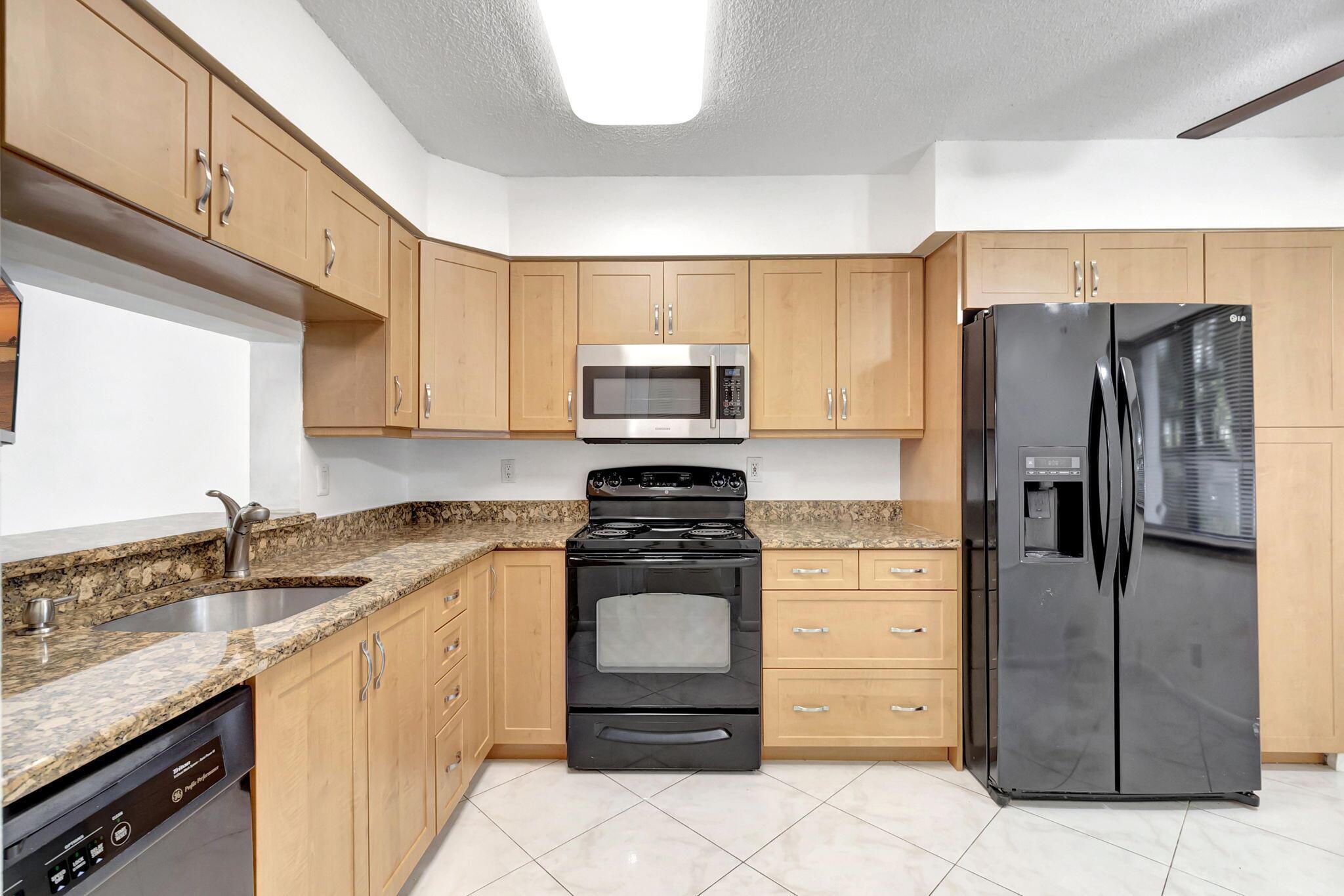 7290 Kinghurst Drive 102