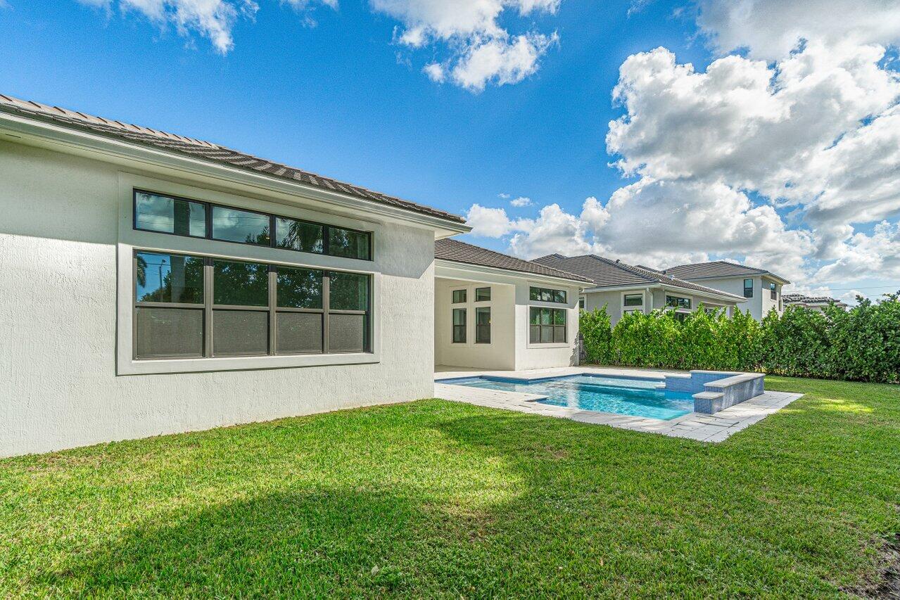 6950 NW 28th Avenue