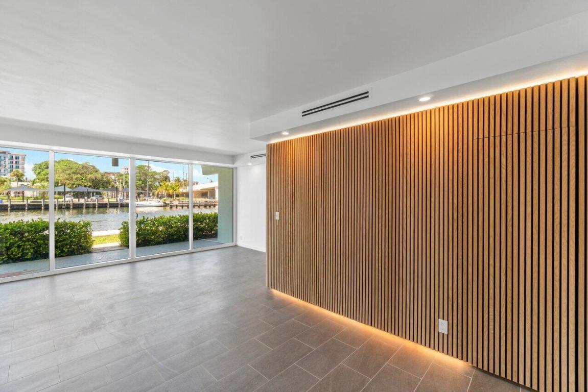 65 SE Spanish Trail 1060, Boca Raton Unit: 1060