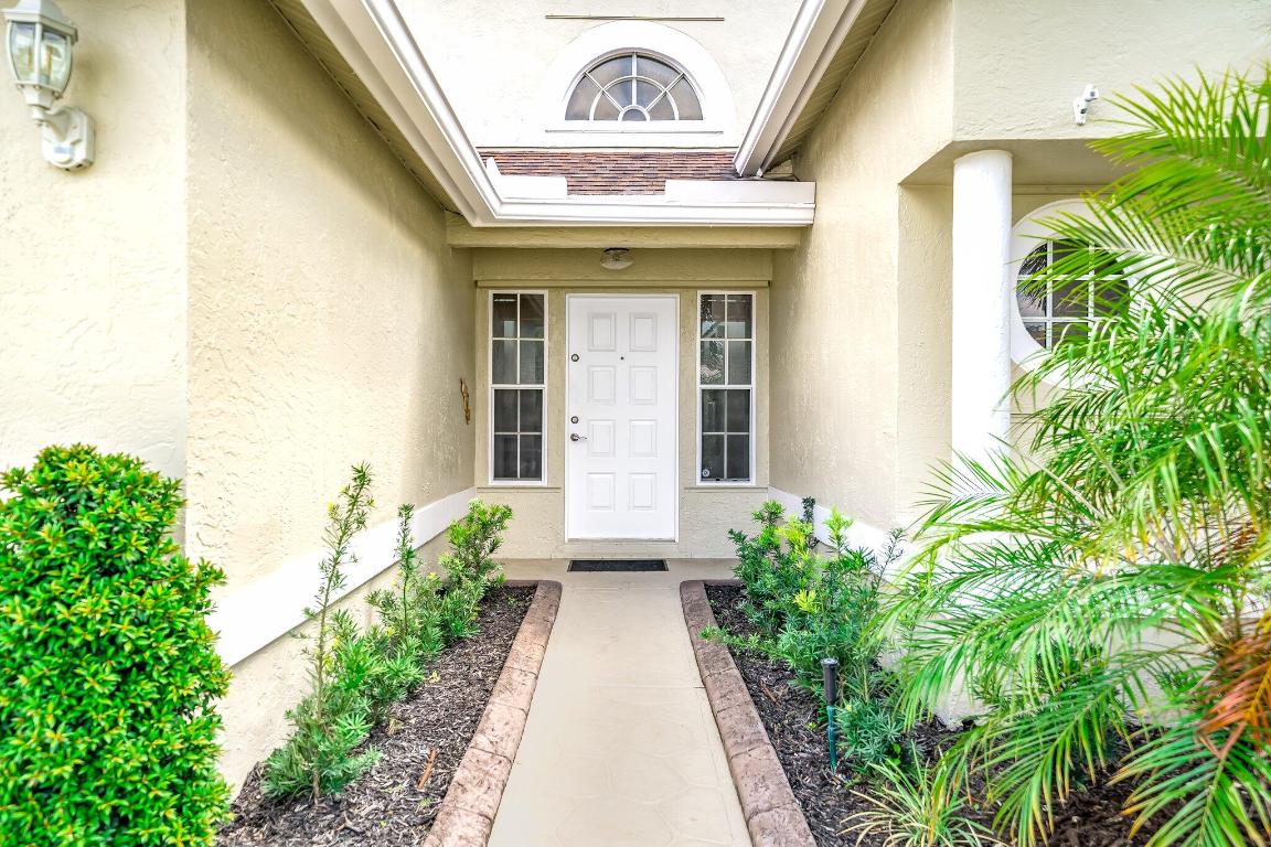 81 Maple Lane, Boynton Beach