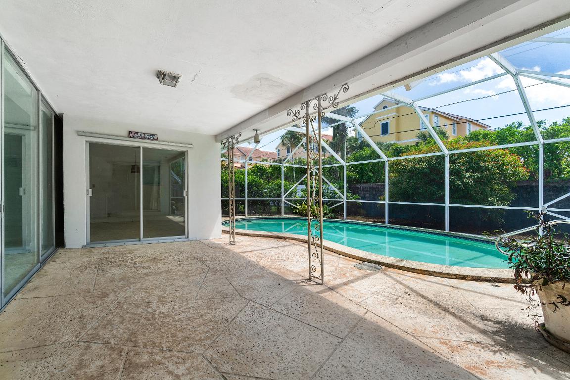650 Las Palmas Parkway, Boynton Beach