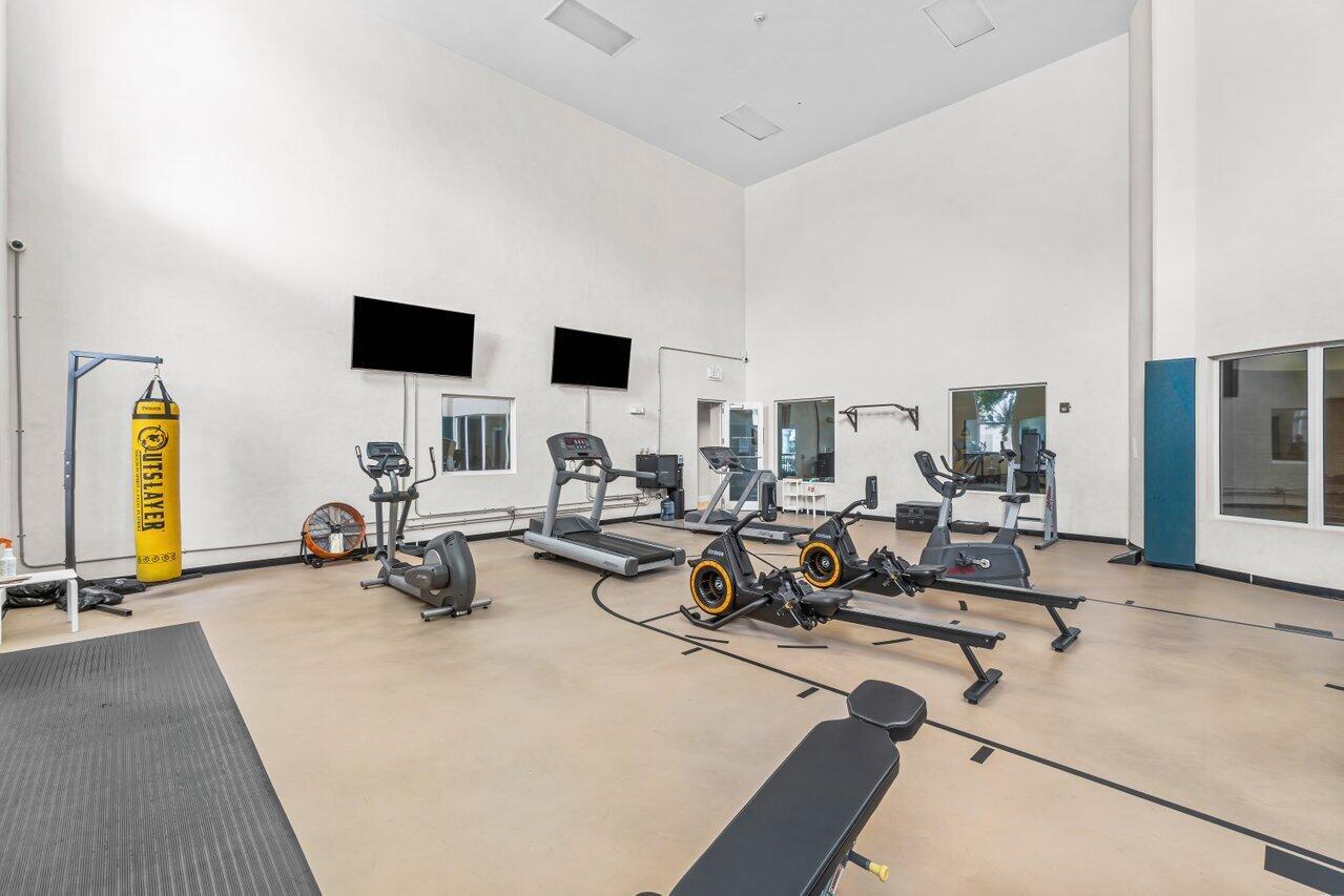 1 Renaissance Way 416