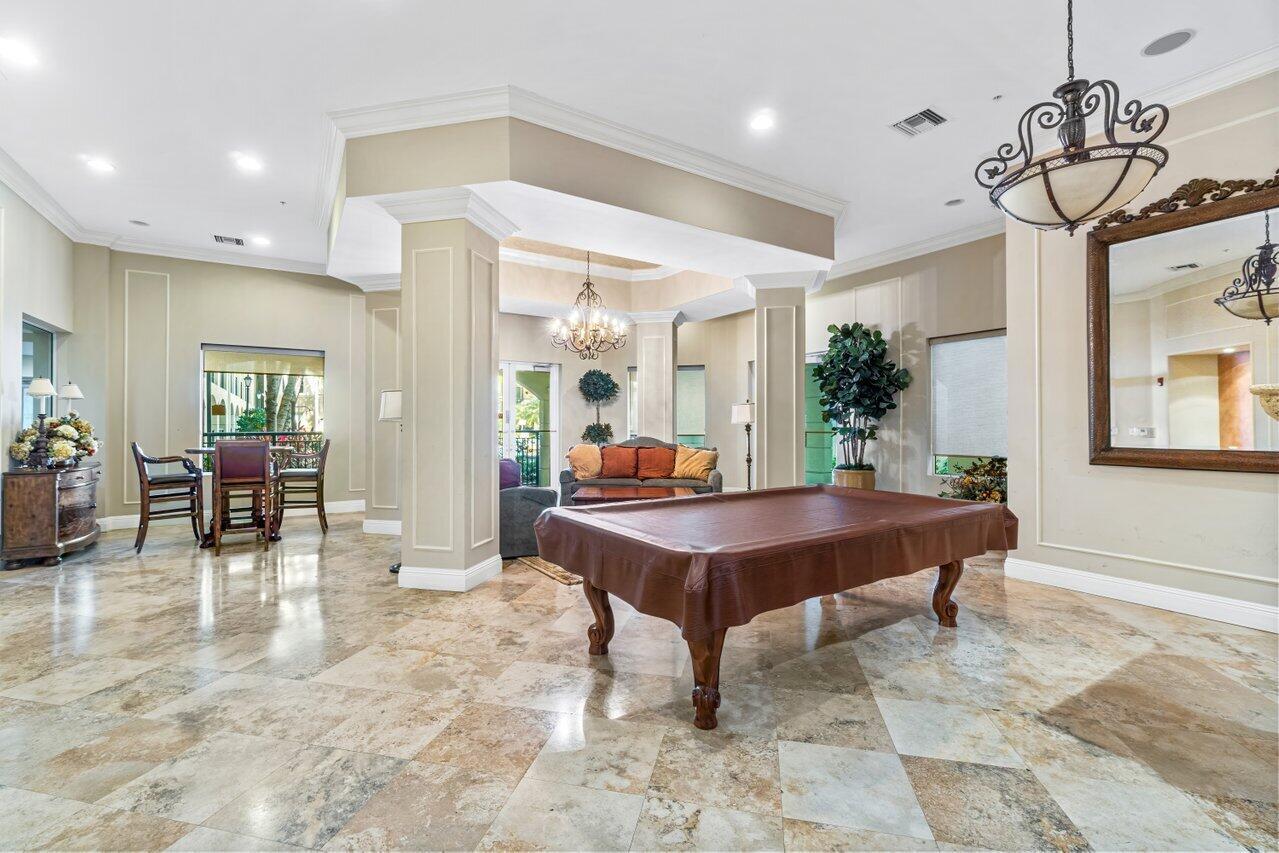 1 Renaissance Way 416