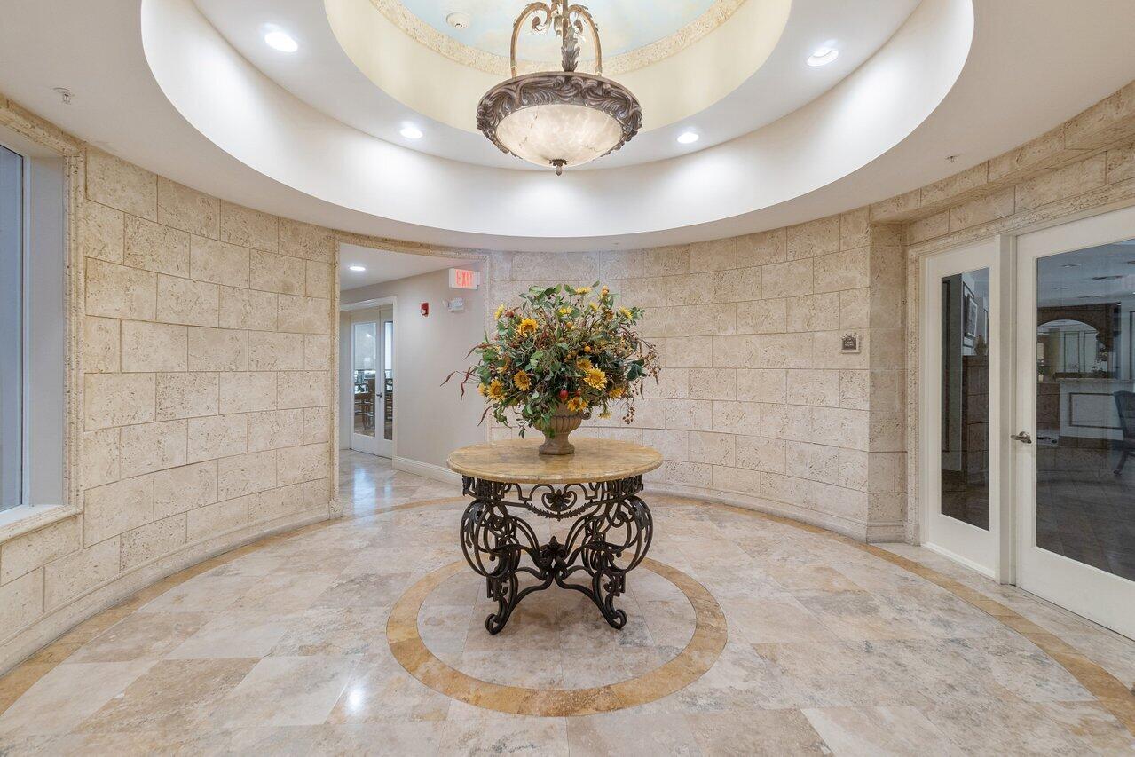 1 Renaissance Way 416