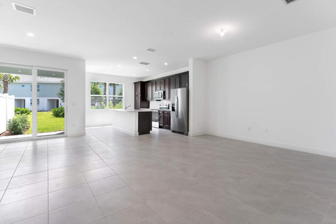 552 Sanderling Circle