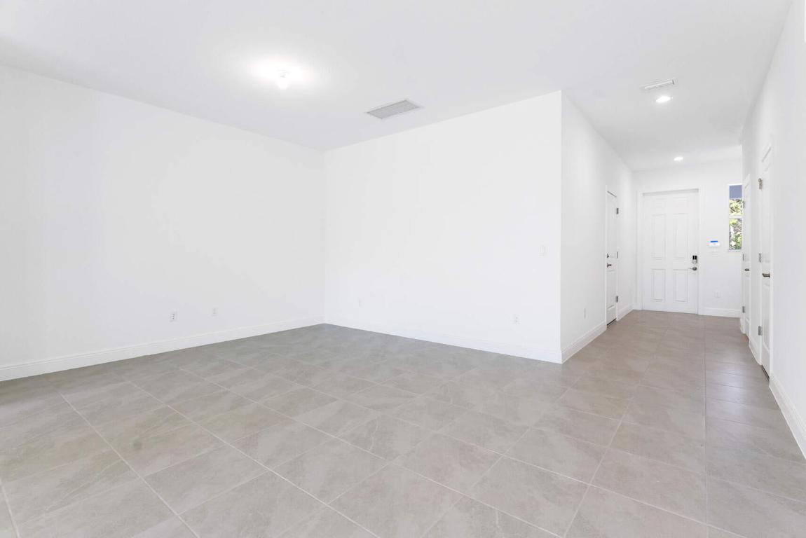 552 Sanderling Circle