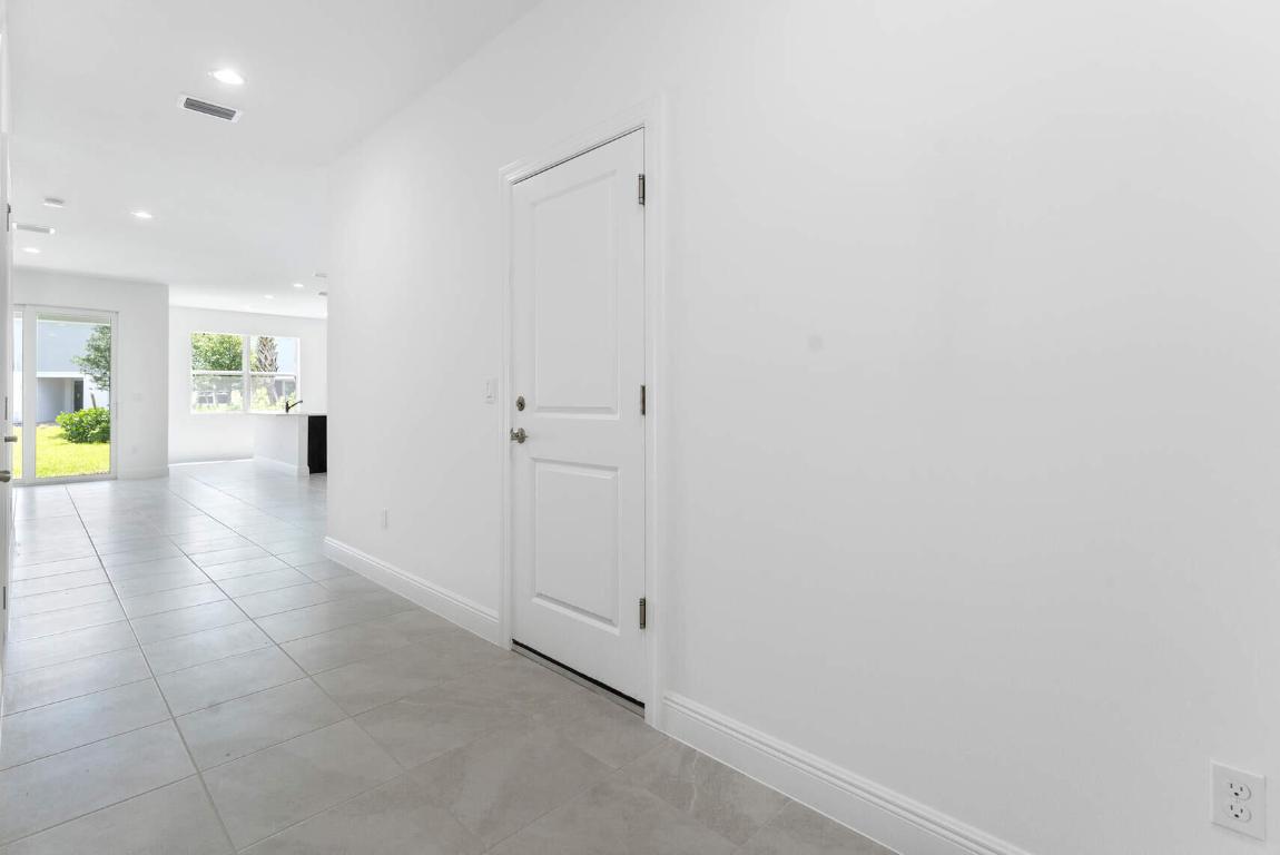 552 Sanderling Circle