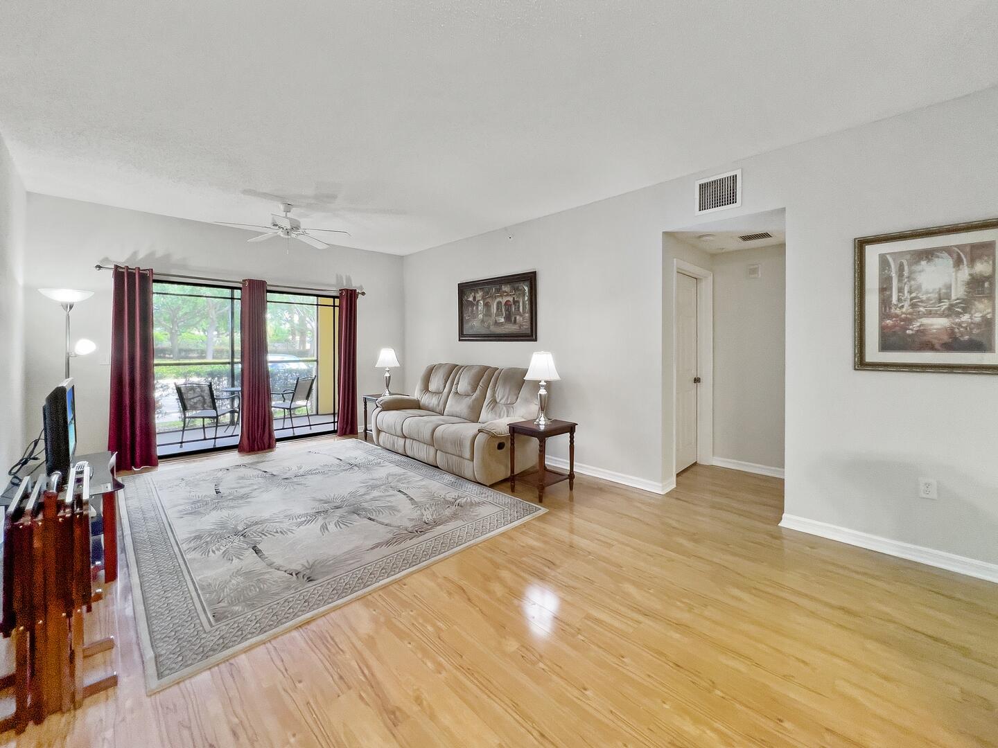 3018 Alcazar Place 104, Palm Beach Gardens Unit: 104