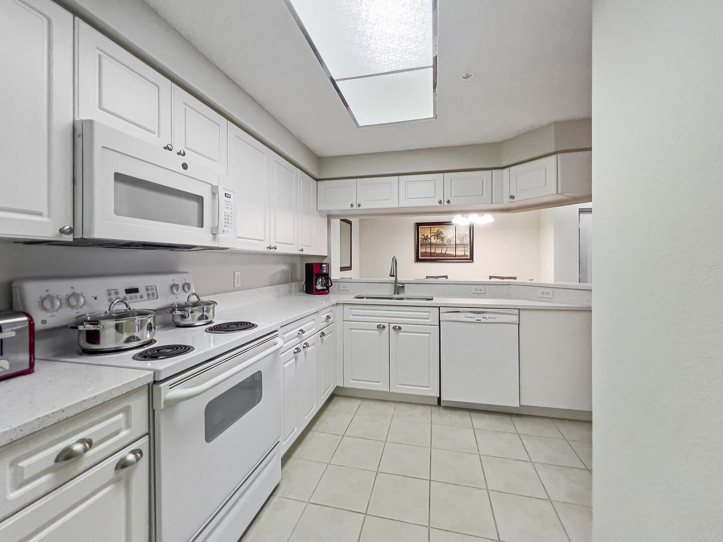 3018 Alcazar Place 104, Palm Beach Gardens Unit: 104