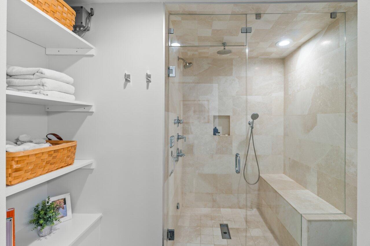 20 Stratford Drive D