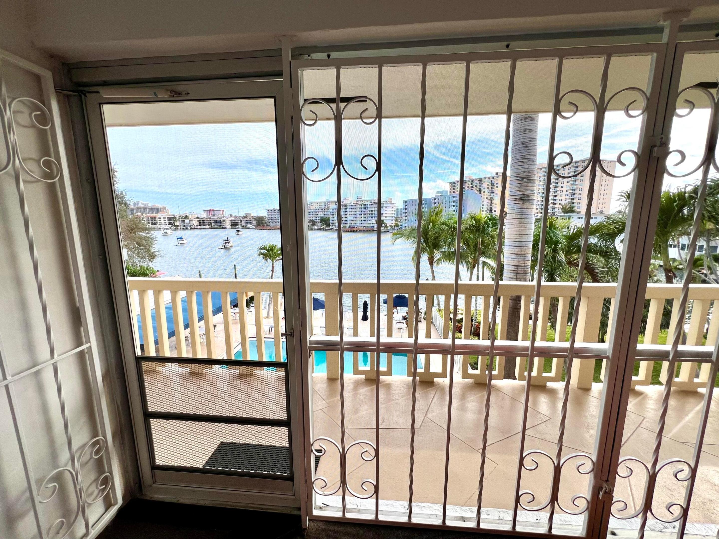 2000 Diana Drive 304