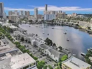 2000 Diana Drive 304