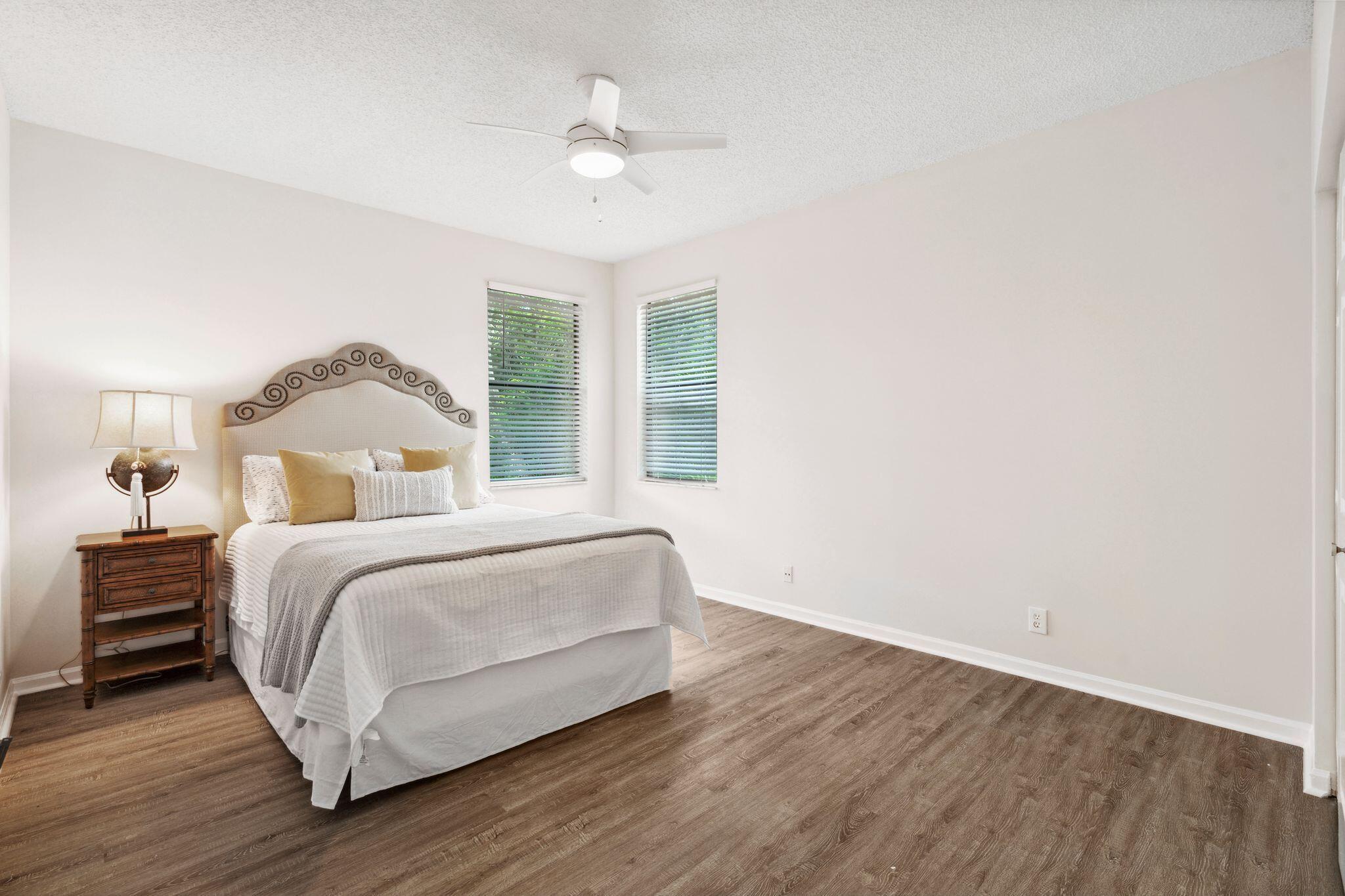 5780 Coach House Circle H