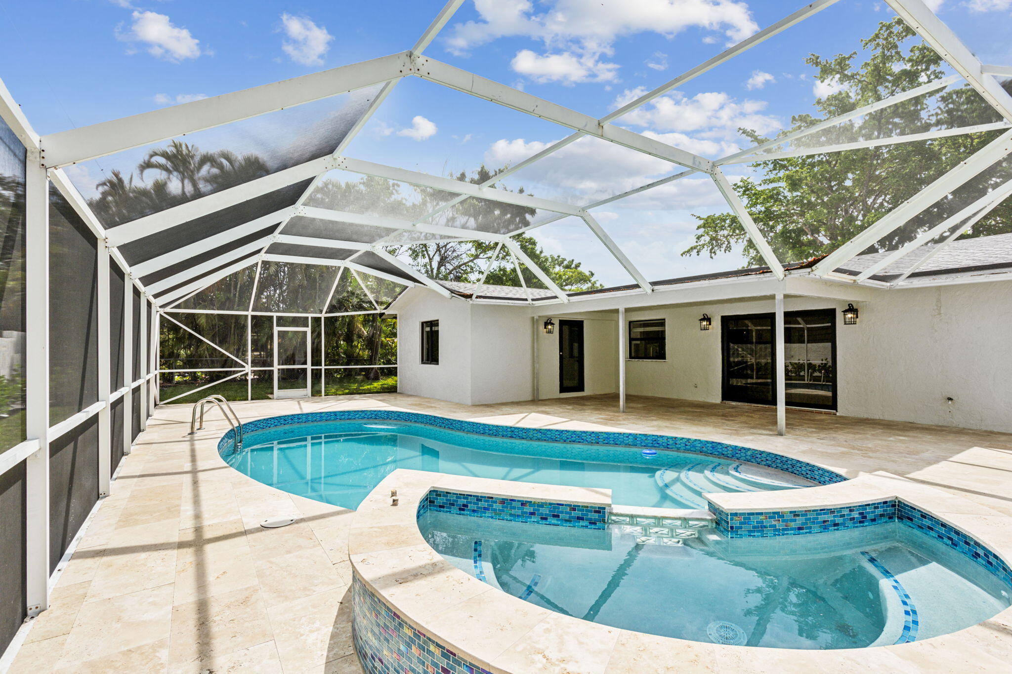 521 Curlew Road