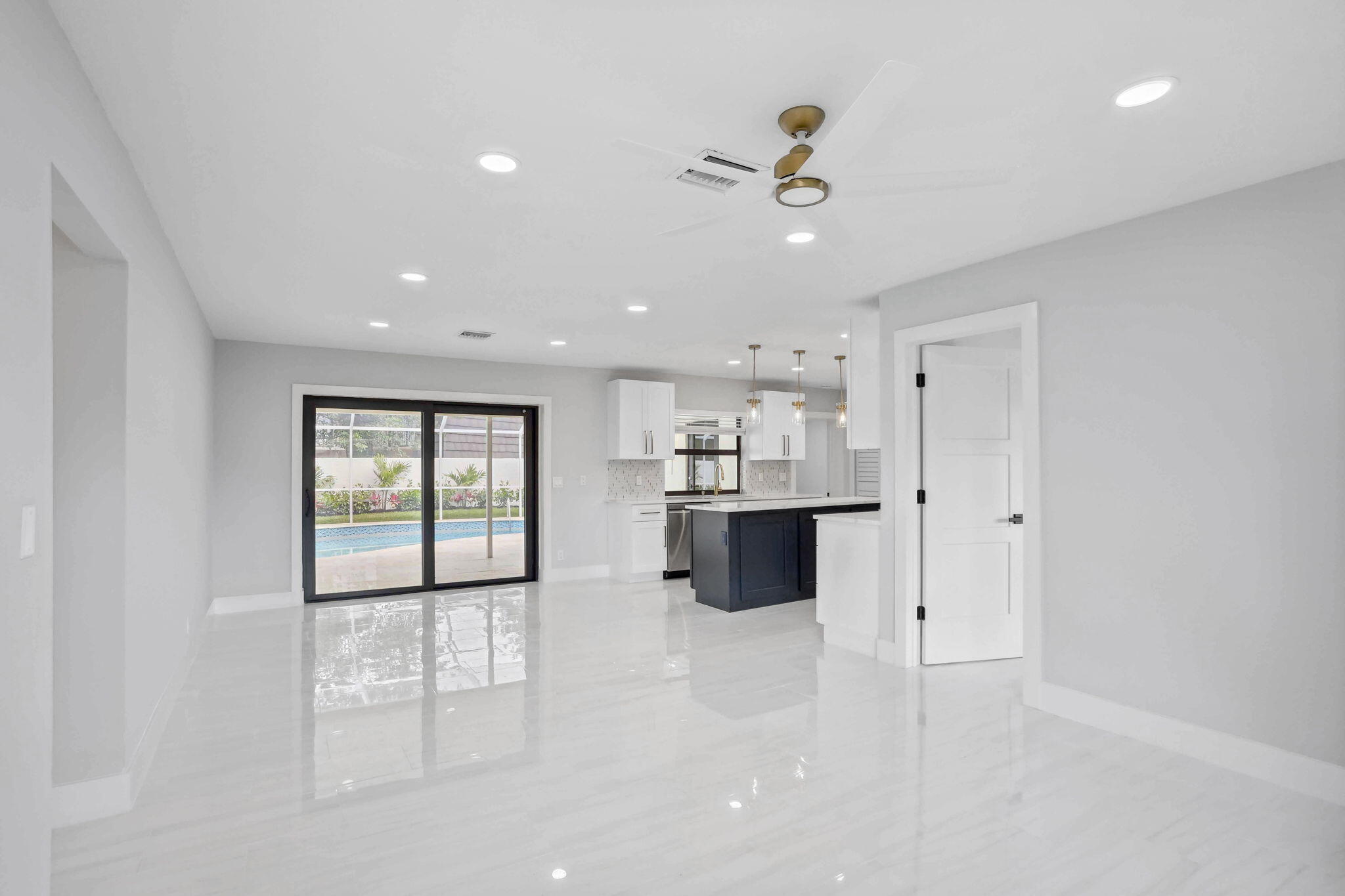 521 Curlew Road